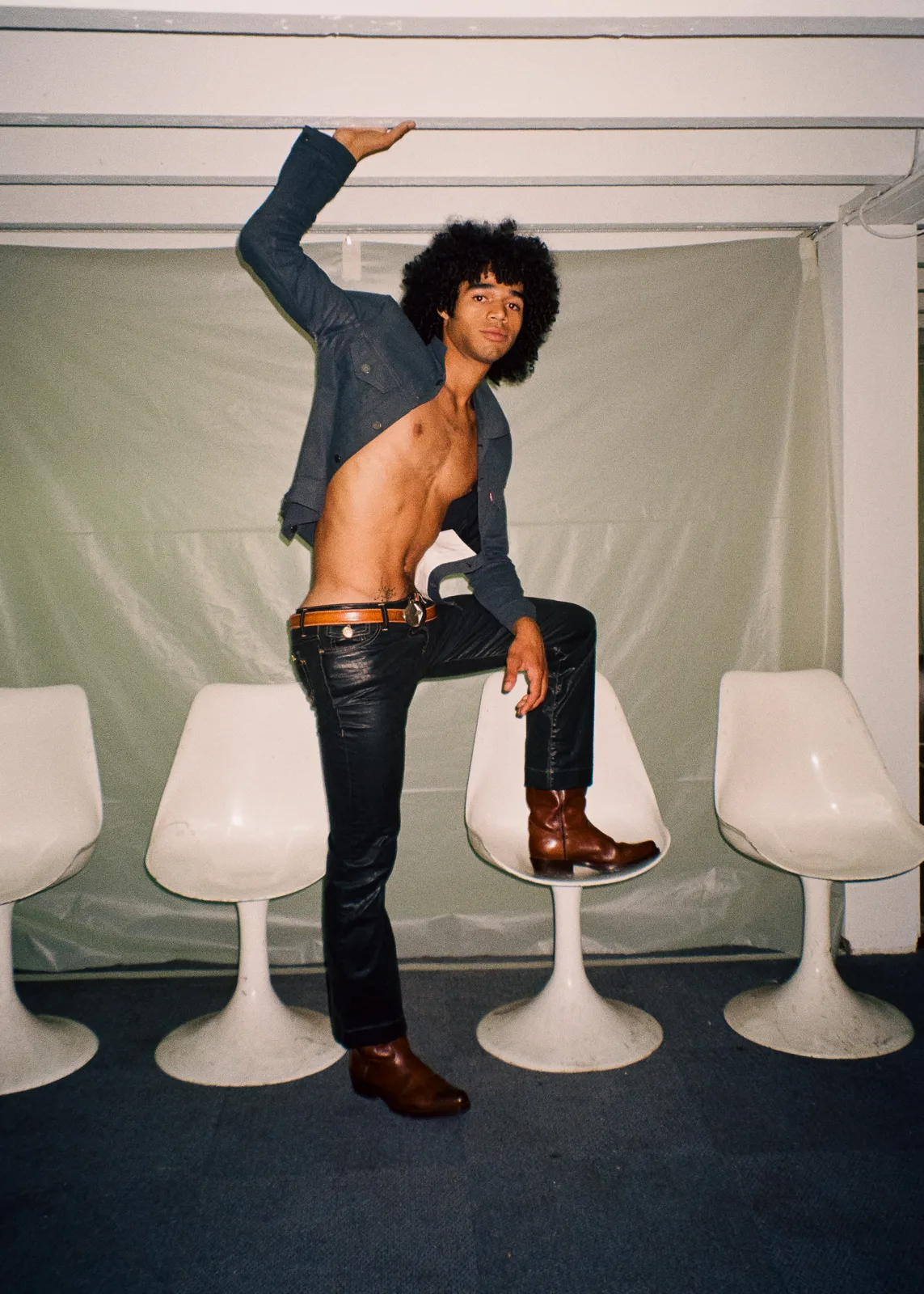 Noé-Mannequin-Cabinet Velvet