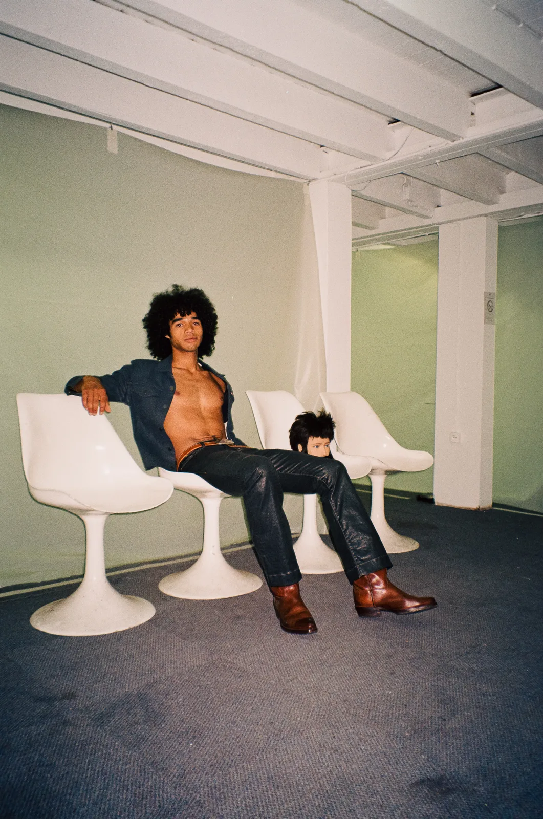 Noé-Mannequin-Cabinet Velvet